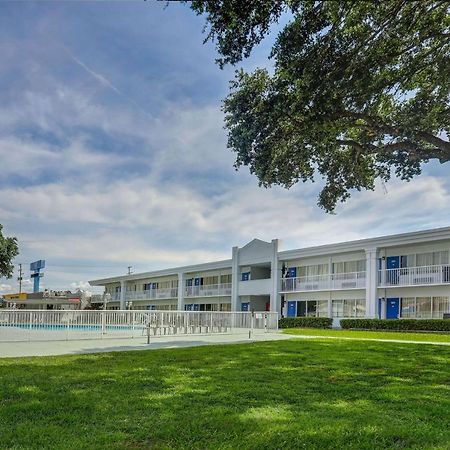 Motel 6-Jacksonville, Nc ภายนอก รูปภาพ