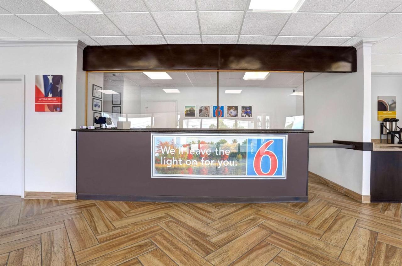 Motel 6-Jacksonville, Nc ภายนอก รูปภาพ